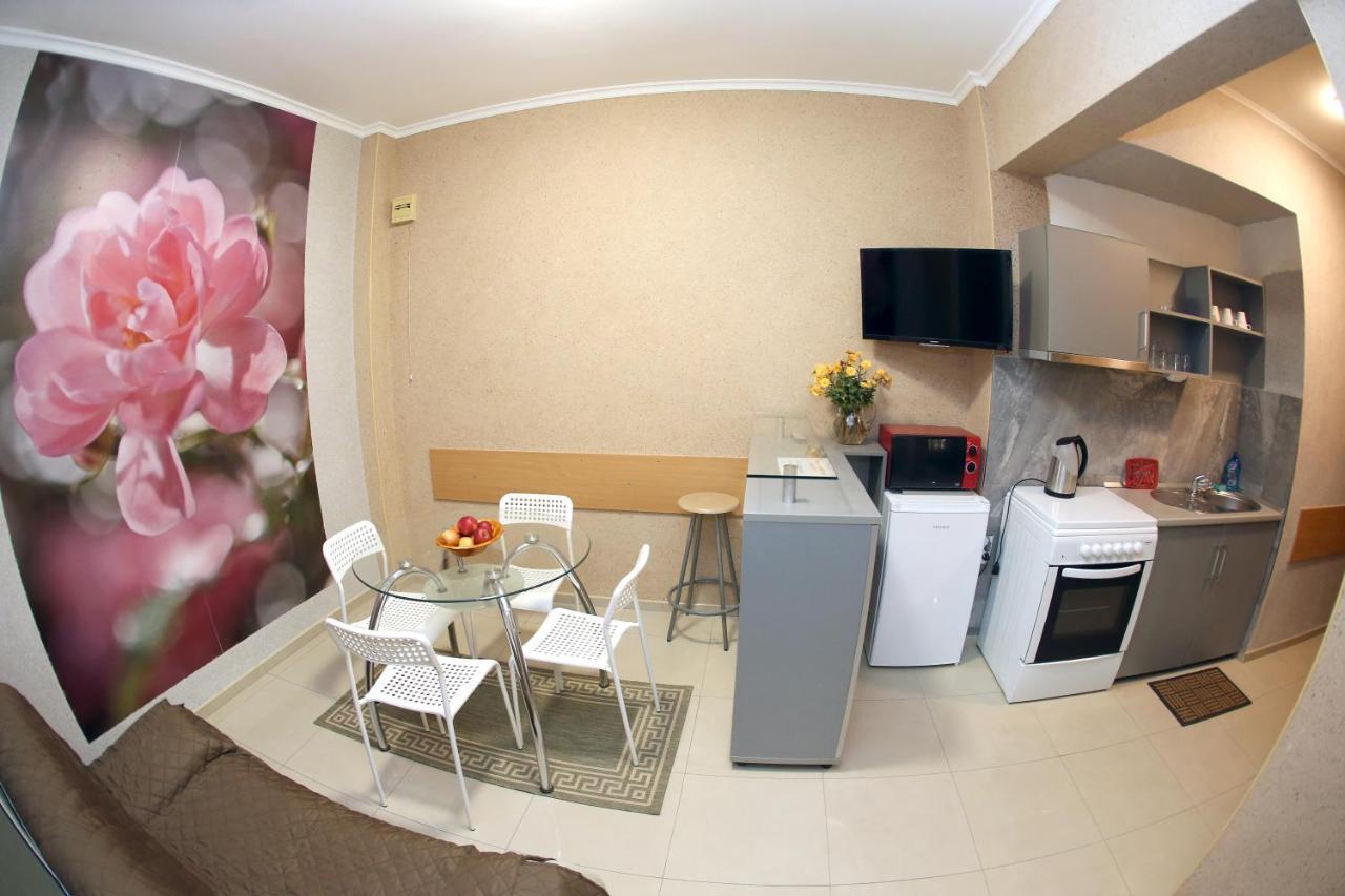 Colored House Apartemen *